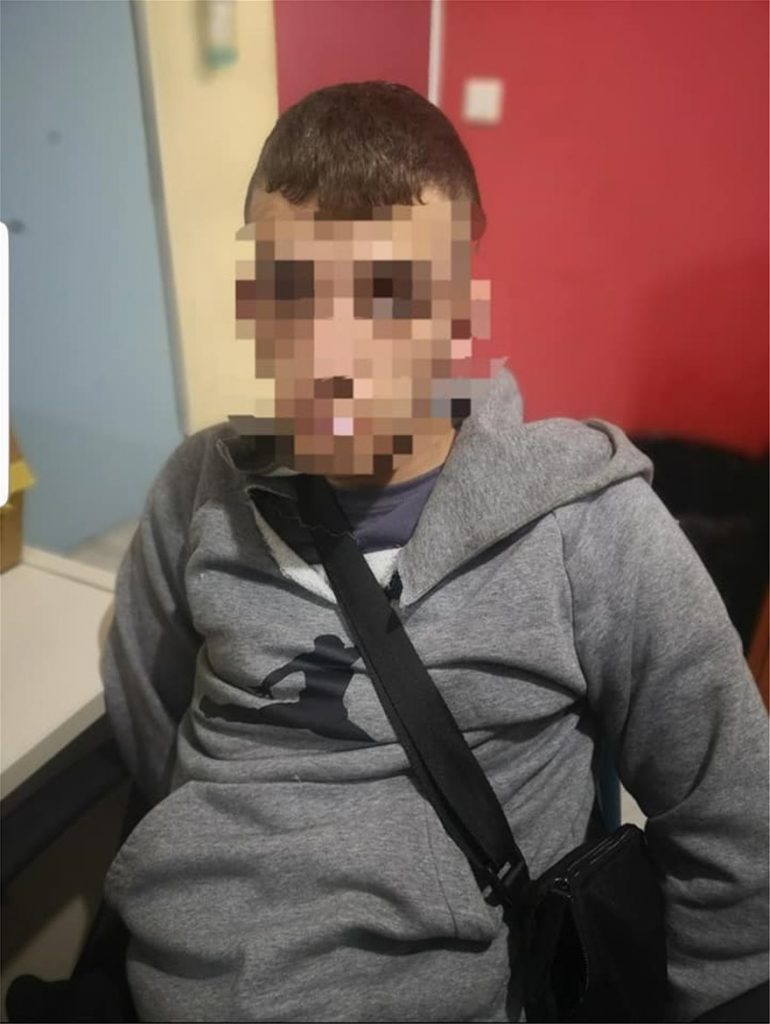 Χολιγουντιανή καταδίωξη της Αστυνομίας- Κυνήγησαν και συνέλαβαν “πειραγμένη” Mercedes με δύο διαρρήκτες 5 katadiwksi2